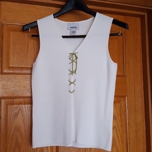 SHEGO'S WHITE KNIT LACE UP SLEEVELESS TOP  SIZE 4